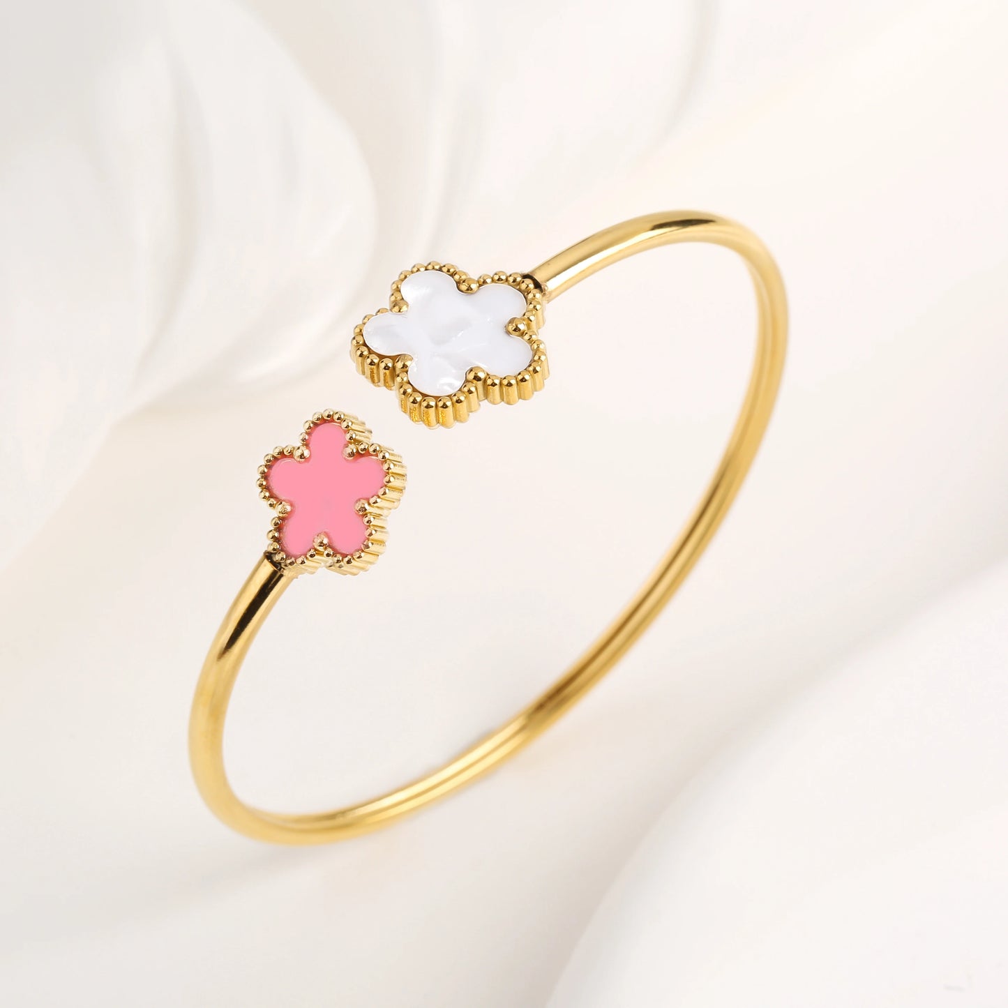 Five Leaf Flower Bangle