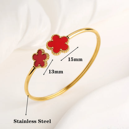 Five Leaf Flower Bangle