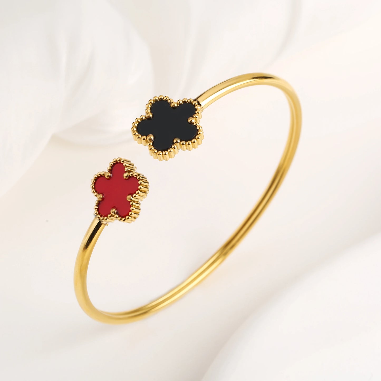 Five Leaf Flower Bangle