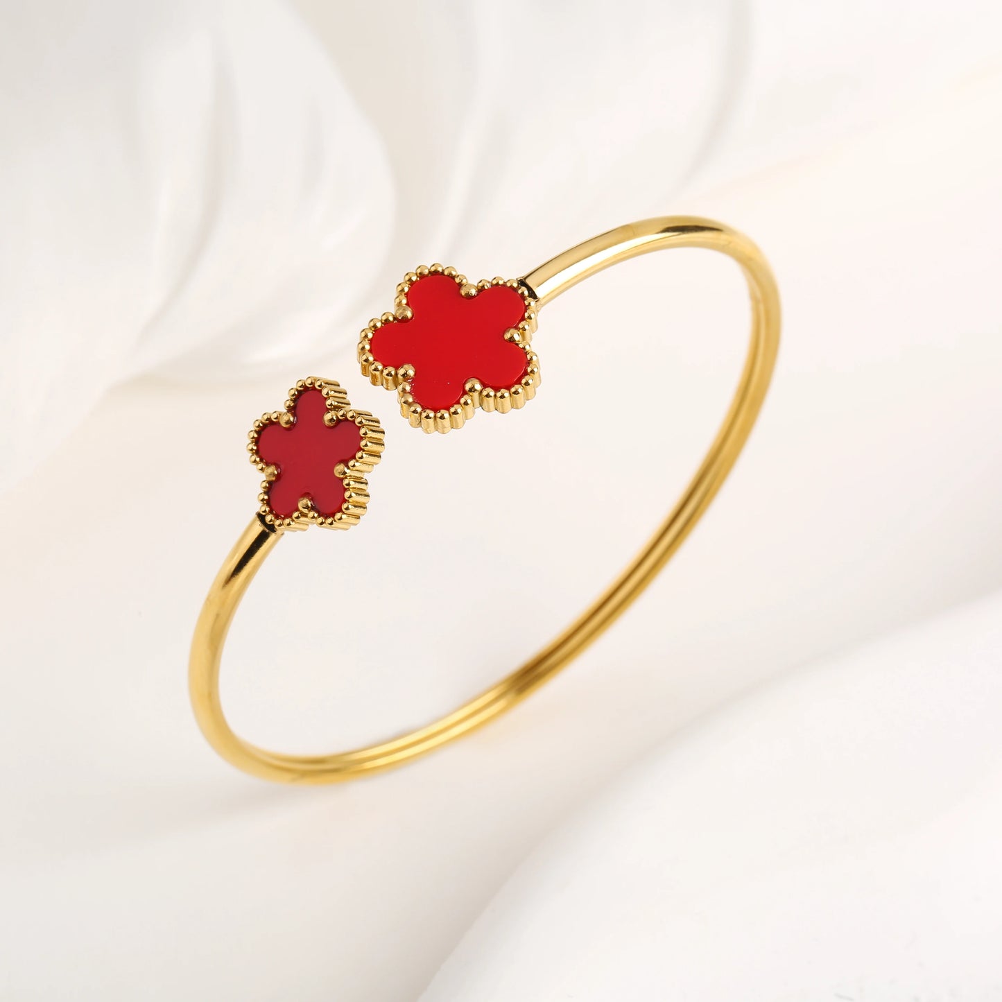 Five Leaf Flower Bangle